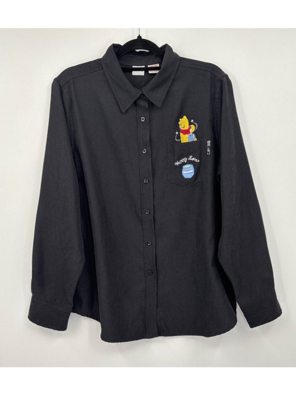 Disney Embroidered Winnie the Pooh Long Sleeve Button Up Shirt Black X-Large - Picture 1 of 5